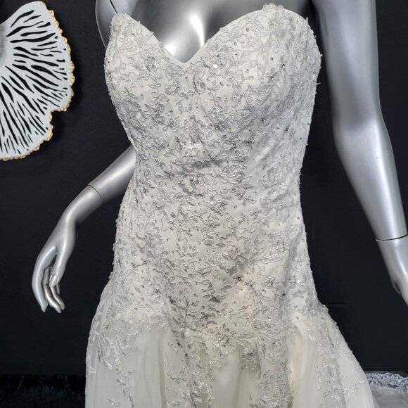 NWT~$1599~DA VINCI~SZ 6~IVORY STRAPLESS EMBELLISHED BALL GOWN WEDDING DRESS - Picture 2 of 16
